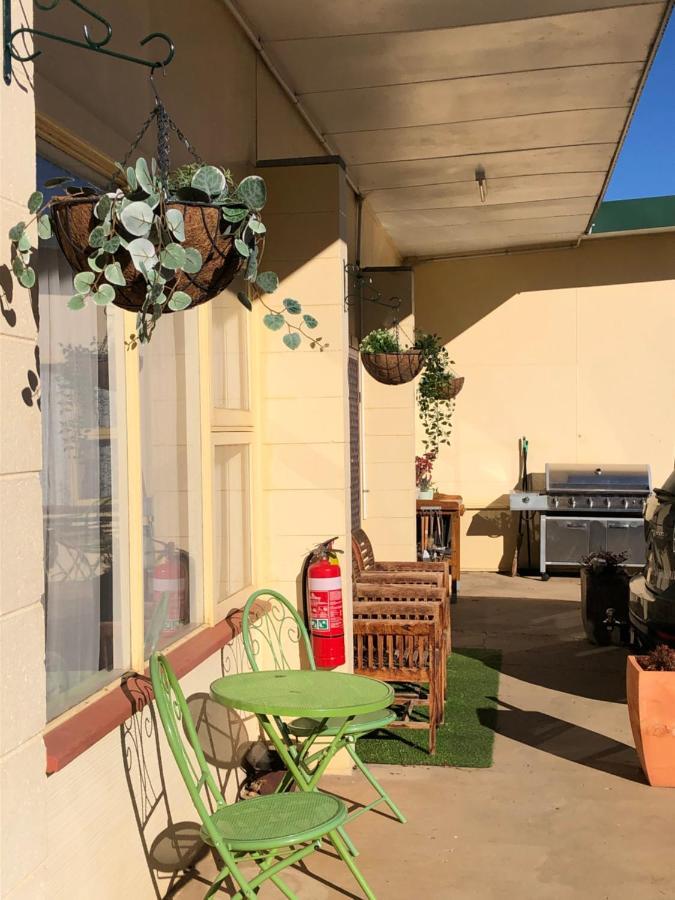 Alpine Country Motel Plus Free Coffee Cooma Eksteriør billede
