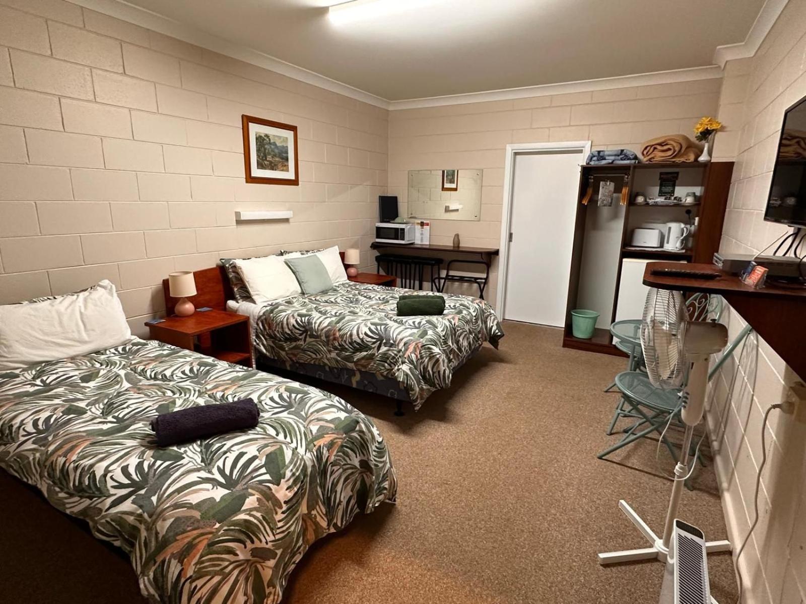 Alpine Country Motel Plus Free Coffee Cooma Eksteriør billede