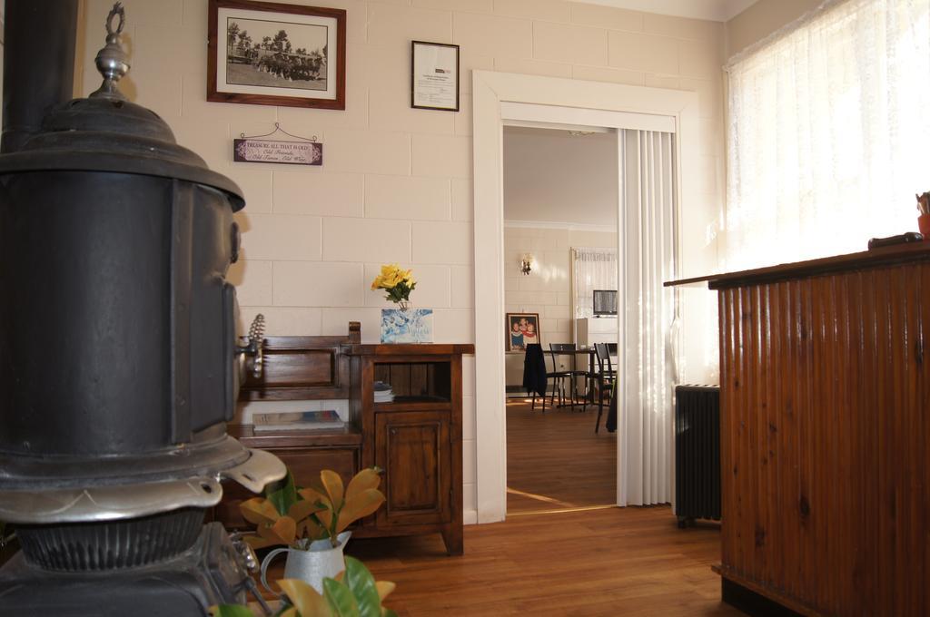Alpine Country Motel Plus Free Coffee Cooma Eksteriør billede